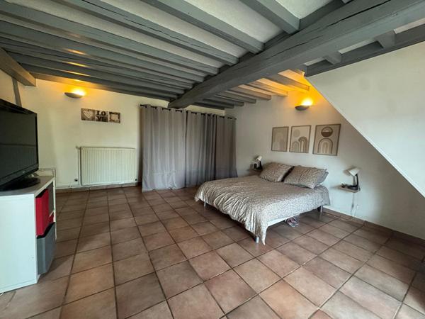 Superbe maison ancienne à vendre à Bantanges - 7 pièces, piscine et grand terrain