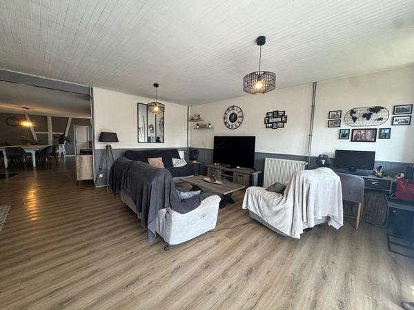 Superbe maison ancienne à vendre à Bantanges - 7 pièces, piscine et grand terrain