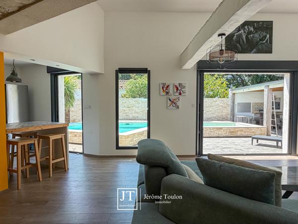 Maison
                                                                                                                                                                                                                                                                                                                        4 pièce(s)                                                                                                                                                                                                          3 chambre(s)                                                                                                                                                                                                          122  m²