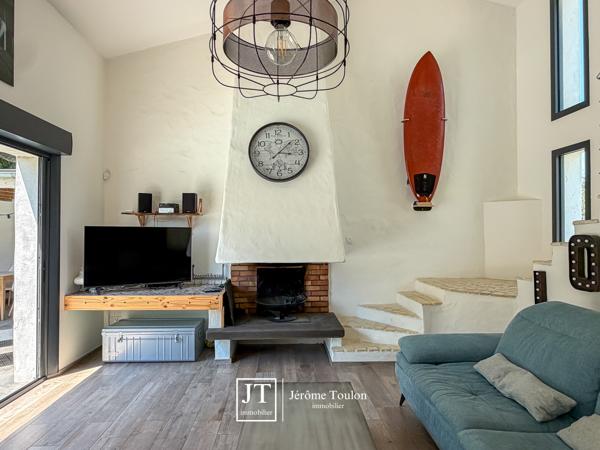 Maison
                                                                                                                                                                                                                                                                                                                        4 pièce(s)                                                                                                                                                                                                          3 chambre(s)                                                                                                                                                                                                          122  m²