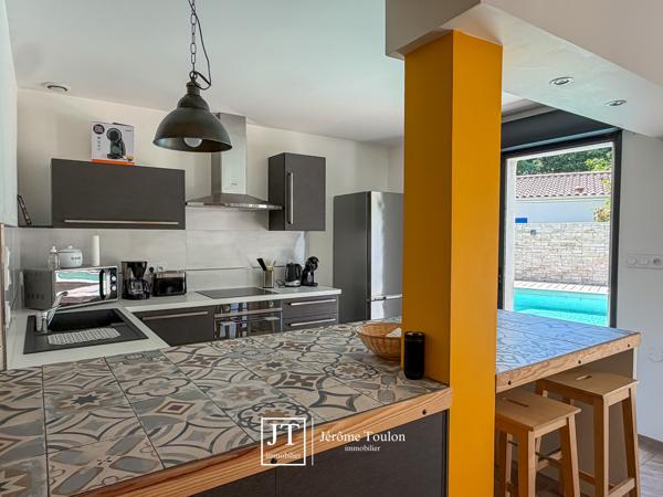 Maison
                                                                                                                                                                                                                                                                                                                        4 pièce(s)                                                                                                                                                                                                          3 chambre(s)                                                                                                                                                                                                          122  m²