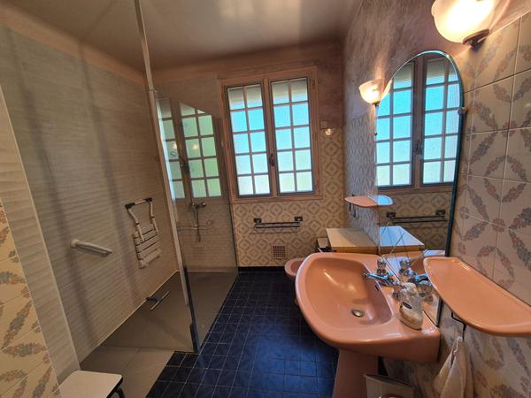 Maison Foix 5 pièce(s) 134 m2 carrez sur terrain de 2152 m² Foix