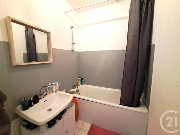 Appartement F2 à vendre  2 pièces - 34,95 m 2   PLANCOET  - 22