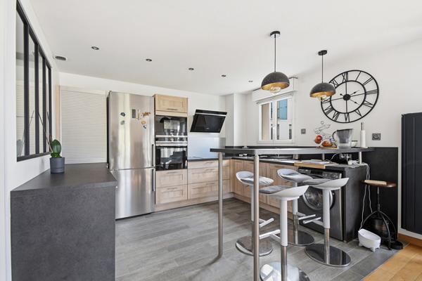 RUEIL MALMAISON Appartement 4 pièces 81.11 m2