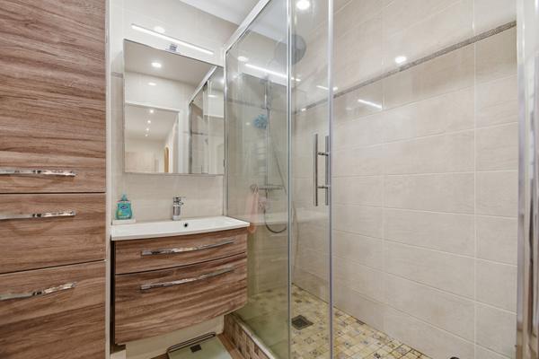RUEIL MALMAISON Appartement 4 pièces 81.11 m2