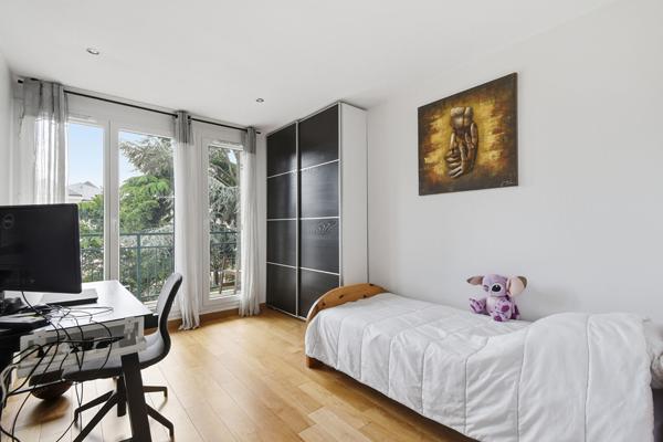 RUEIL MALMAISON Appartement 4 pièces 81.11 m2