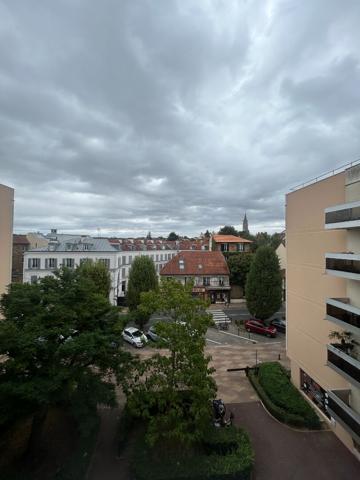Appartement Le Chesnay 3 pièce(s) 64.75 m2
