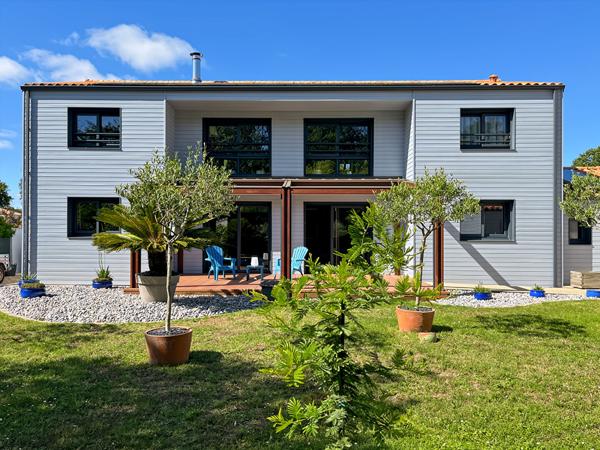 Maison de 2010 en briques avec isolation par l'extérieur !