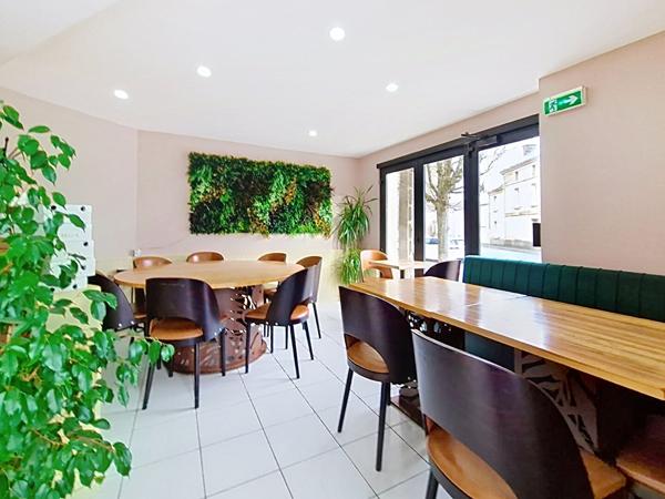 Immeuble Doue En Anjou 6 pièce(s) 266 m2