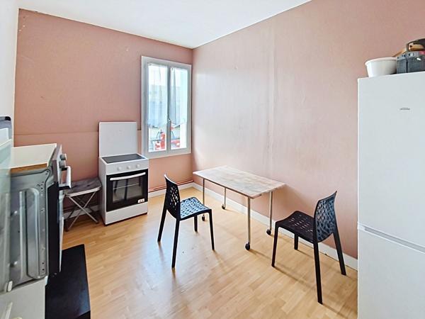 Immeuble Doue En Anjou 6 pièce(s) 266 m2
