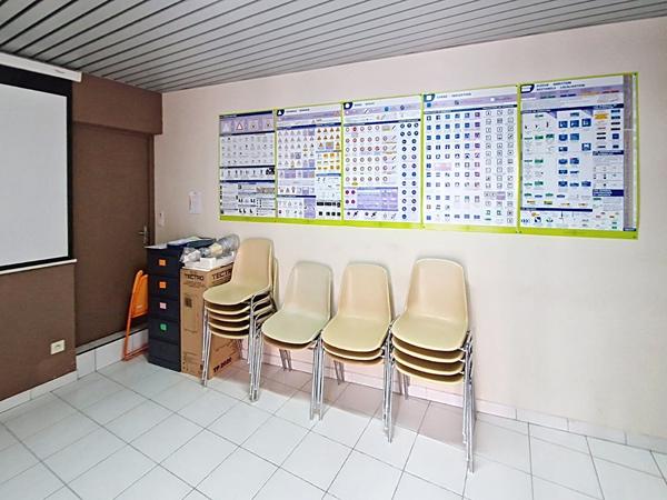 Immeuble Doue En Anjou 6 pièce(s) 266 m2