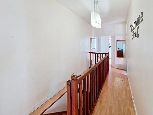Immeuble Doue En Anjou 6 pièce(s) 266 m2