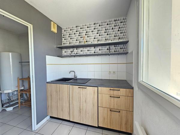 T2 avec balcon et parking - Bordeaux Saint-Louis , Bordeaux