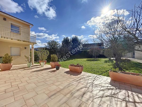 Maison Saint Philbert De Grand Lieu 10 pièce(s) 266 m2