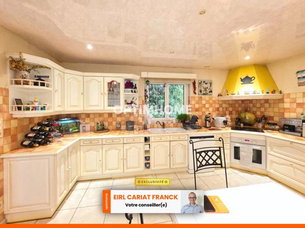 MAISON DE PRESTIGE DE 160 M² ET 112 M² DE SOUS SOL SUR 3337 M² DE TERRAINS CLOS