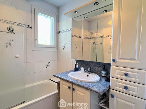 Maison 114 m² à Montreuil-Juigné 49460