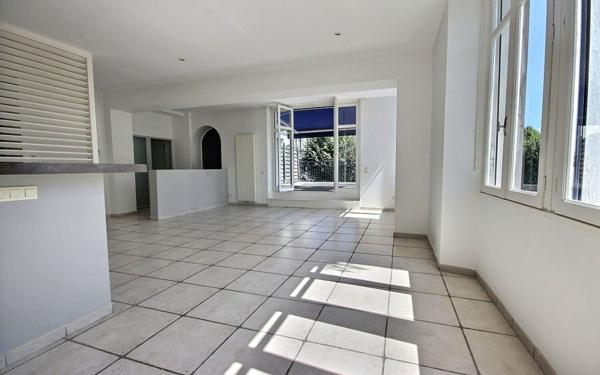 Appartement à vendre    3 pièces • 86,05 m2 Pau