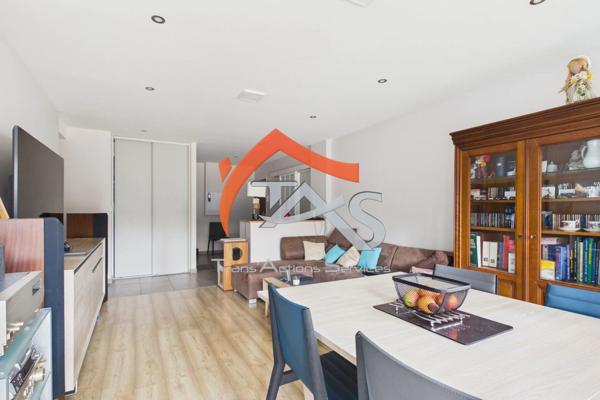 Vente                                                      Appartement
                        
                     3 pièces                      80 m2                     à Saint-Chamond