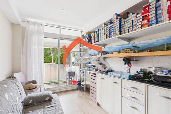 Vente                                                      Appartement
                        
                     3 pièces                      80 m2                     à Saint-Chamond
