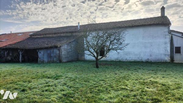 MAISON ANCIENNE A RENOVER ET DEPENDANCES