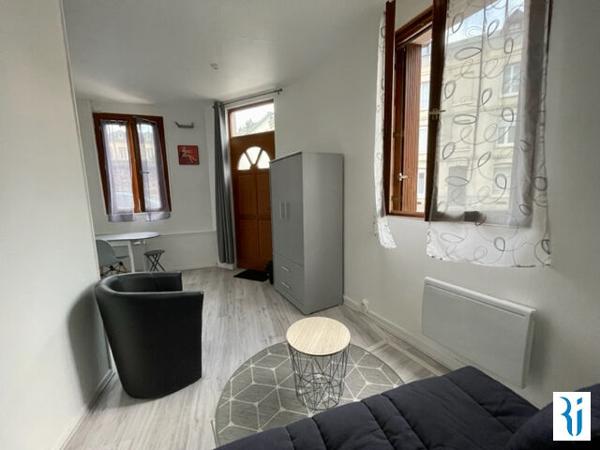 QUARTIER GARE SNCF - F1 MEUBLE de 17,68 m²