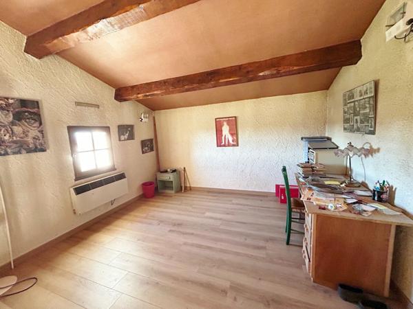 Maison 5 pièce(s) sur sous-sol avec 1809m² de terrain