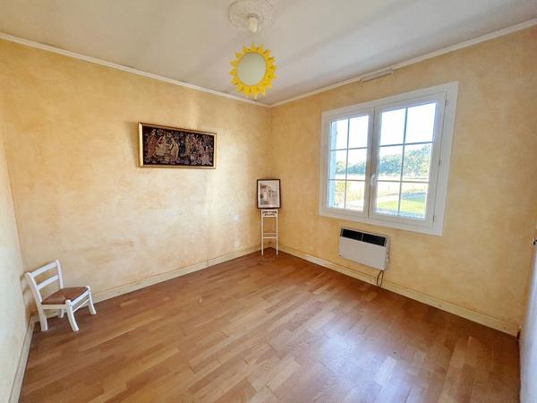 Maison 5 pièce(s) sur sous-sol avec 1809m² de terrain