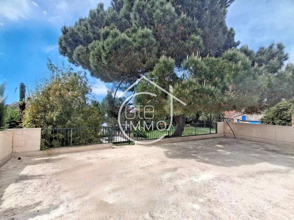 Bergerac : Maison atypique centre ville de 325m² avec jardin