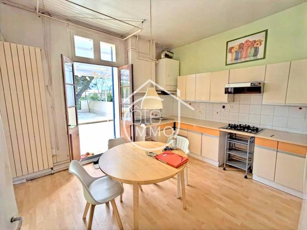 Bergerac : Maison atypique centre ville de 325m² avec jardin