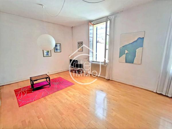 Bergerac : Maison atypique centre ville de 325m² avec jardin