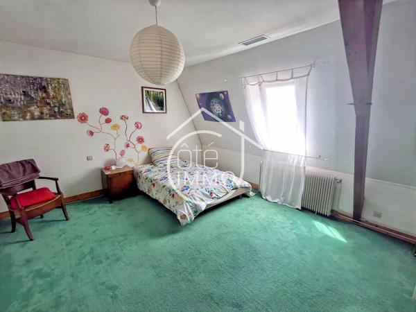 Bergerac : Maison atypique centre ville de 325m² avec jardin