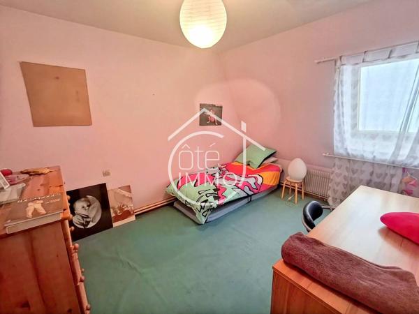 Bergerac : Maison atypique centre ville de 325m² avec jardin