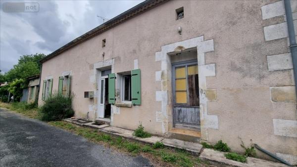 Maison à restaurer à vendre à Chepniers en Charente-Maritime (17210), ref : 1848