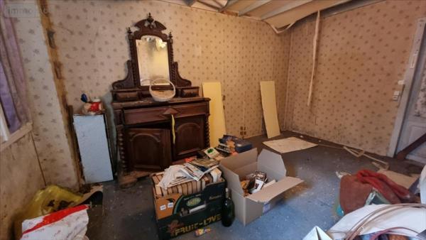 Maison à restaurer à vendre à Chepniers en Charente-Maritime (17210), ref : 1848