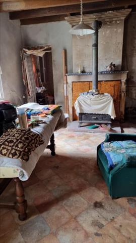 Maison à restaurer à vendre à Chepniers en Charente-Maritime (17210), ref : 1848