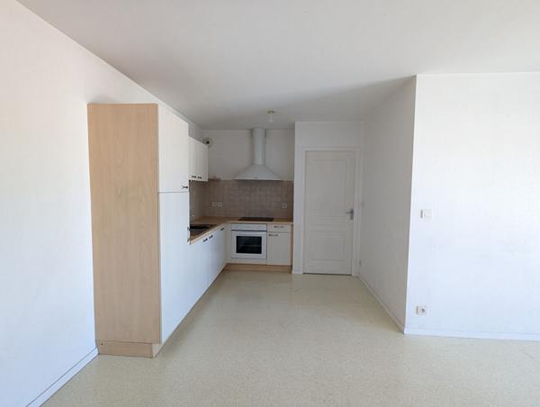 Appartement T3 avec garage à vendre en résidence avec ascenseur