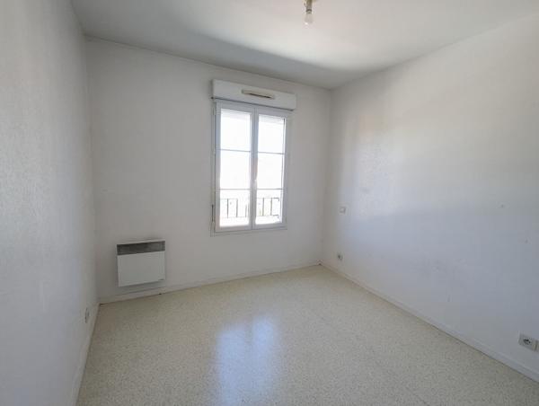 Appartement T3 avec garage à vendre en résidence avec ascenseur