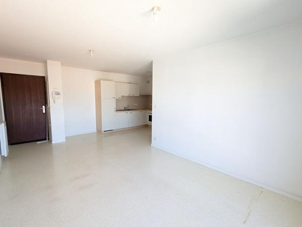Appartement T3 avec garage à vendre en résidence avec ascenseur