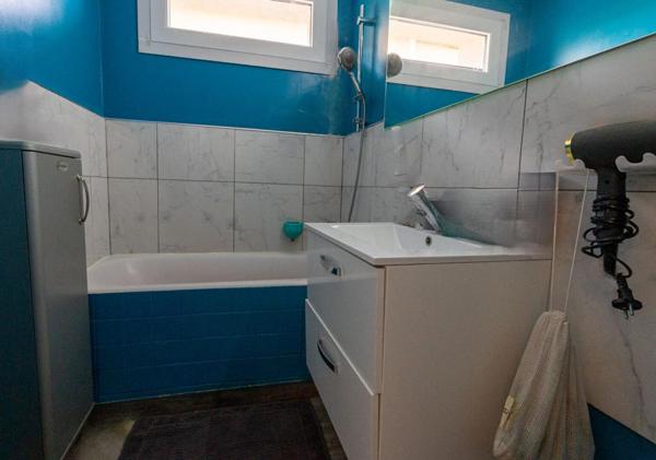 Charmante villa de plain-pied sur un terrain de 1030m²