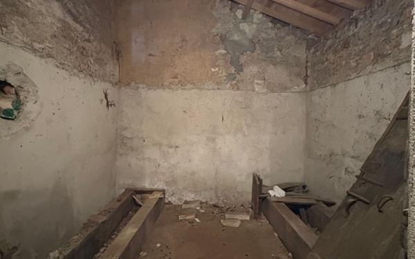 Maison à vendre    6 pièces •  Lathus-Saint-Rémy