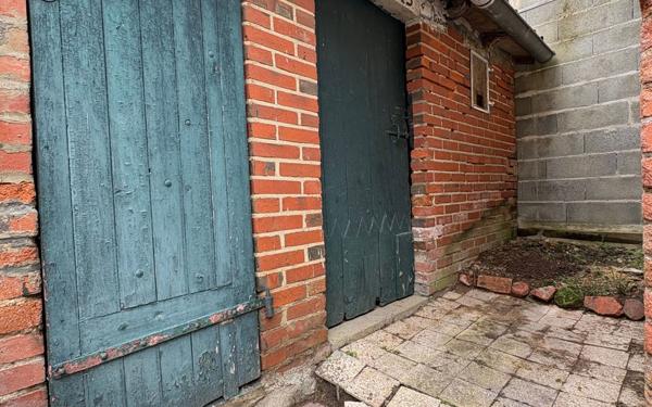 Maison à vendre    6 pièces •  Lathus-Saint-Rémy