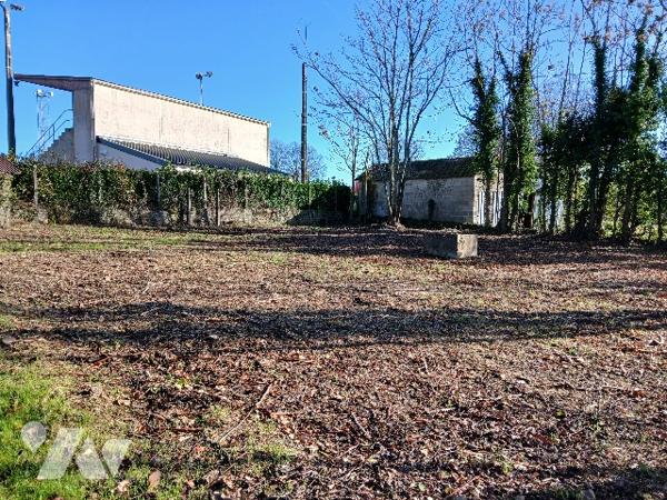 Terrain à bâtir à vendre à L'ABSIE (79240)
