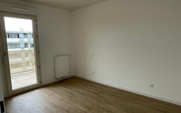 Appartement à louer    2 pièces • 42 m2 Cenon