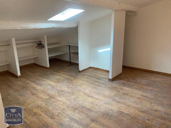Appartement à louer 3 pièces 67.85m² Fréjus (83600)