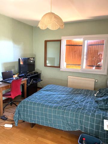 Maison 9 pièce(s) 5 chambre(s) 205 m²