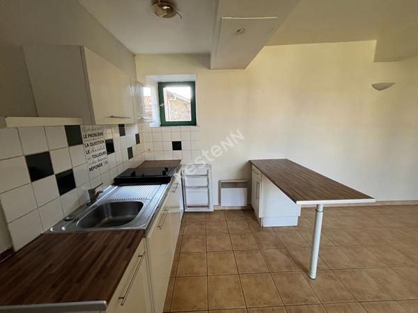 Immeuble de rapport ? Centre de Tiffauges ? Idéal investisseur