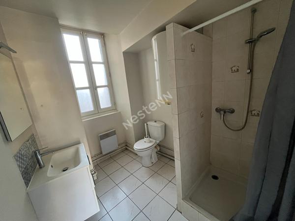 Immeuble de rapport ? Centre de Tiffauges ? Idéal investisseur