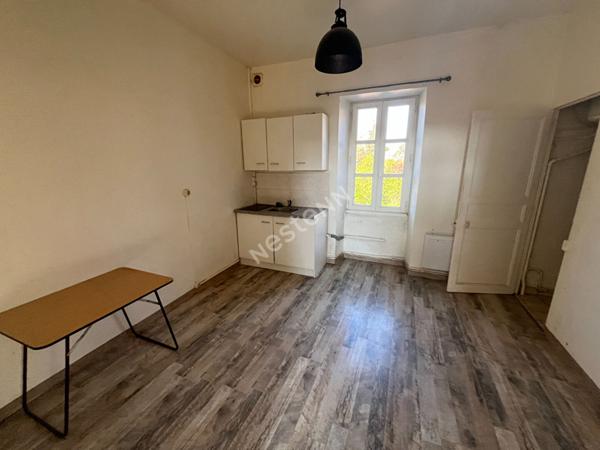 Immeuble de rapport ? Centre de Tiffauges ? Idéal investisseur