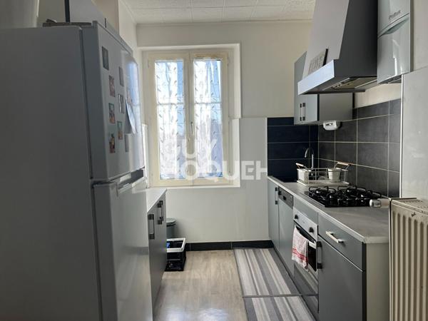 Appartement d'environ 67,07 m², 3 pièces à CERNAY (68700).