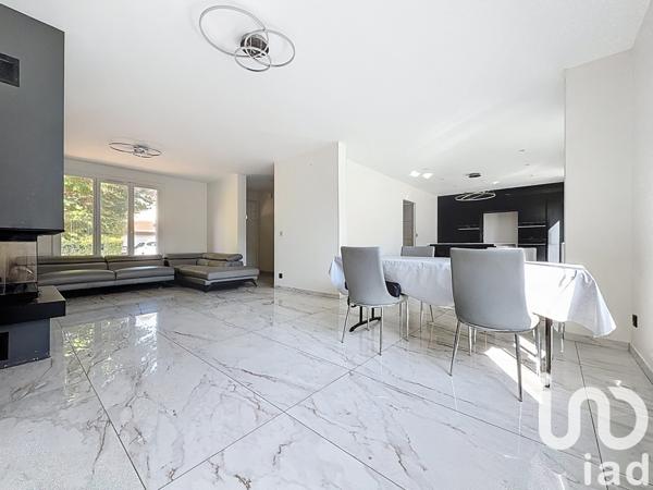 Maison à vendre 6 pièces 141 m² Bondoufle